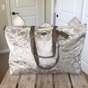 Traveling Coach Bag